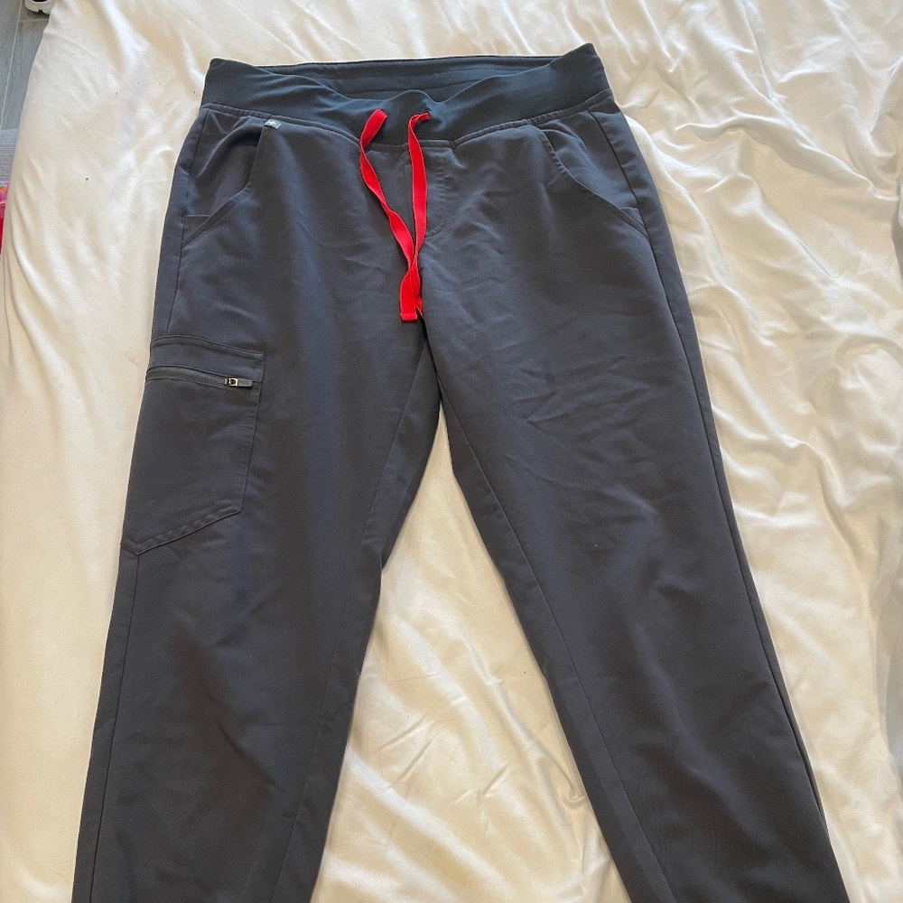 FIGS Zamora Jogger Charcoal